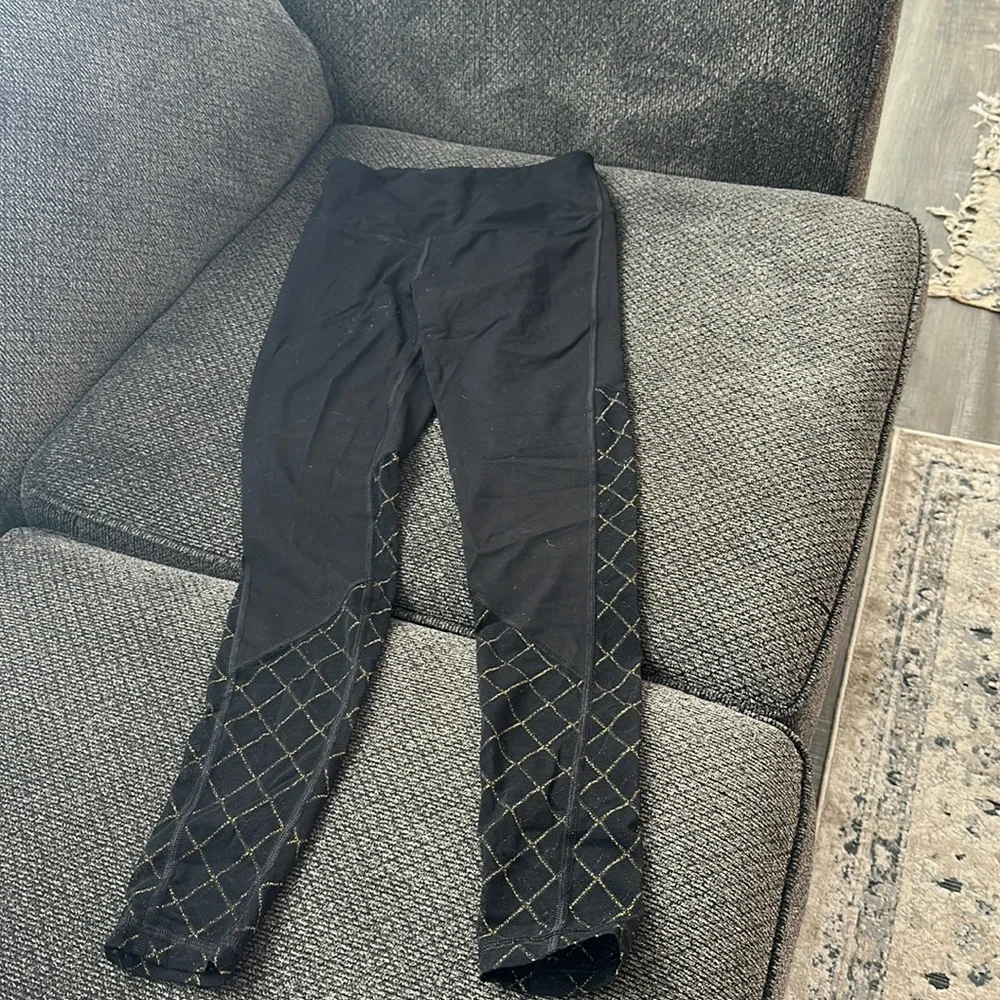 Victoria Secret Sport XS yoga pants - Picture 1 of 3